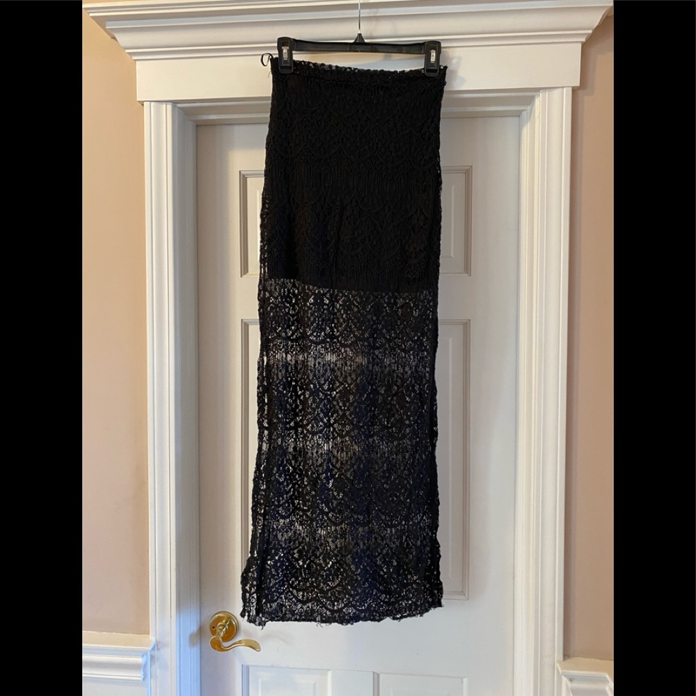 Akira lace skirt size small